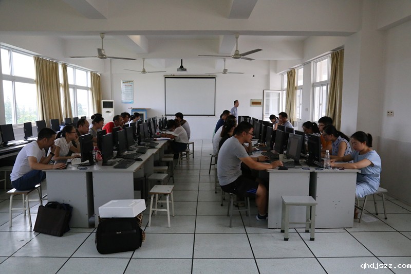 泰州市初、高中综合实践、高中信息（通用）技术青年教师教学基本功比赛在我校举行